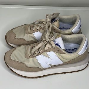 New Balance 237 Sneakers
